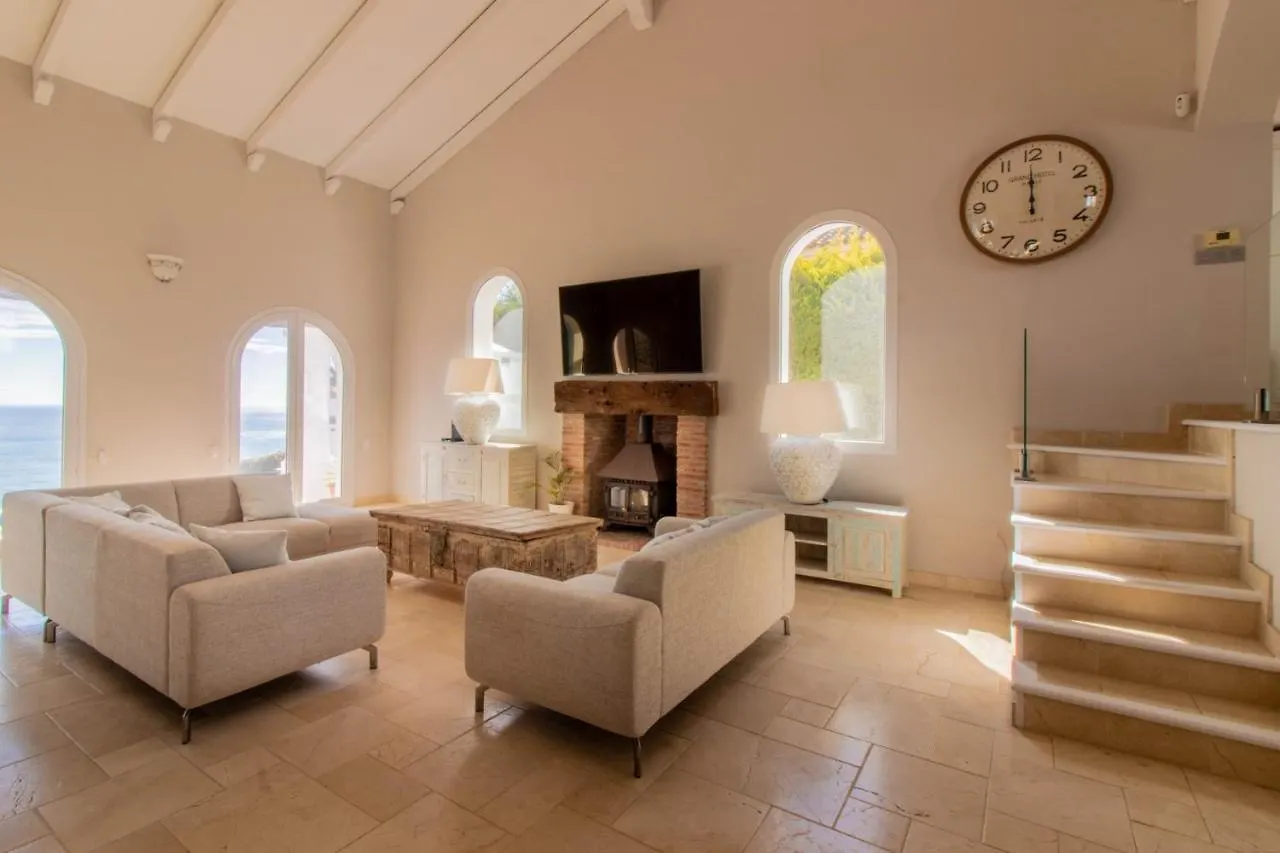 Magnifica Villa Cerca Sotogrande Con Vista Mar Excepcional Manilva