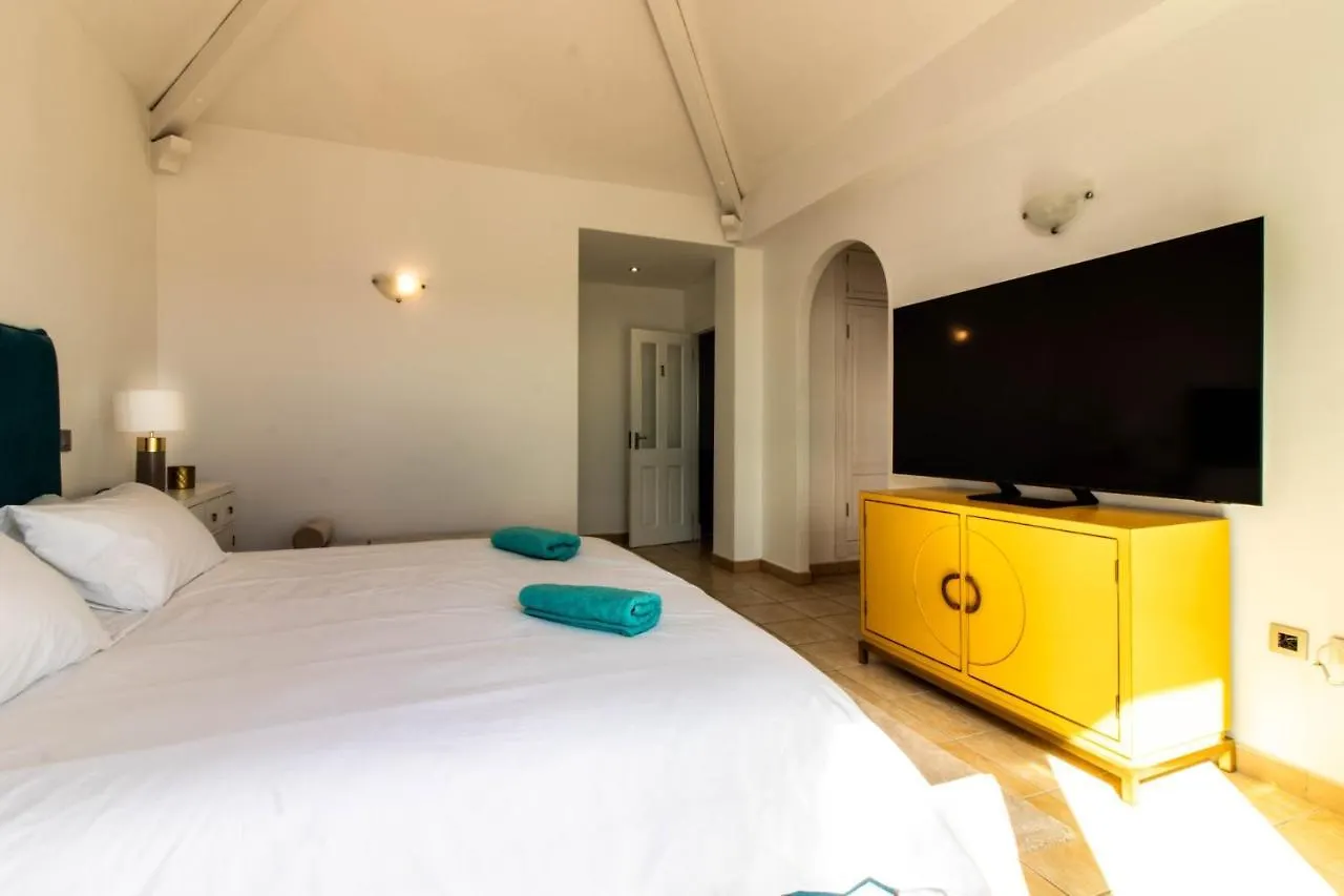 Magnifica Villa Cerca Sotogrande Con Vista Mar Excepcional Manilva