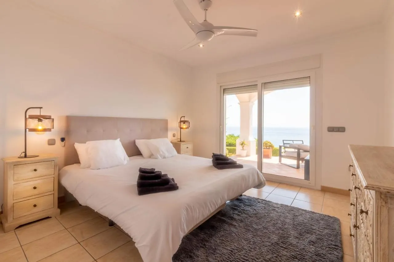 Magnifica Villa Cerca Sotogrande Con Vista Mar Excepcional Manilva