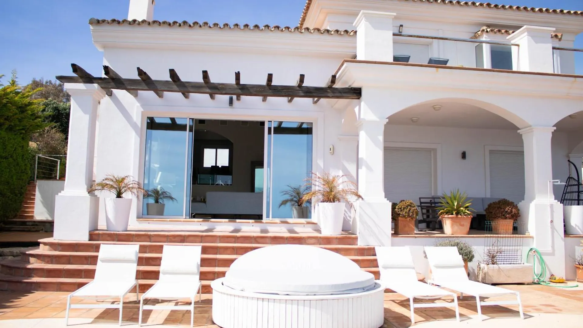 Magnifica Villa Cerca Sotogrande Con Vista Mar Excepcional Manilva